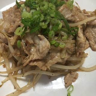 豚ロースともやしのニンニク醤油炒め